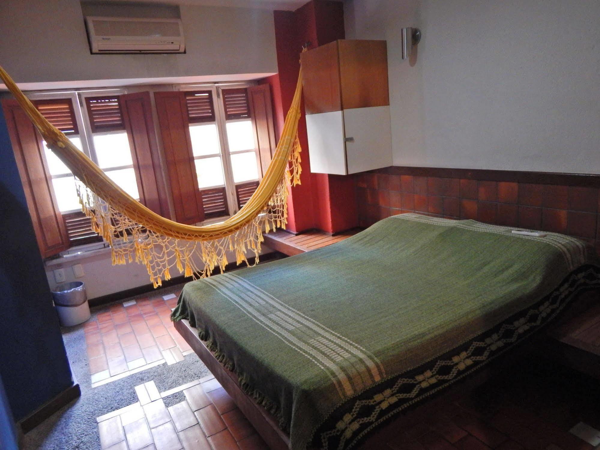 Laranjeiras Hostel Салвадор Екстериор снимка